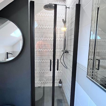 La Villa Du Golf - Avec Piscine Couverte Chauffee Et Jacuzzi Le Tronchet  Eksteriør bilde