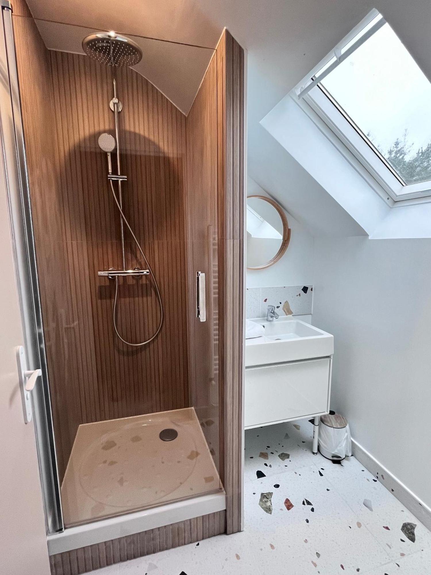 La Villa Du Golf - Avec Piscine Couverte Chauffee Et Jacuzzi Le Tronchet  Eksteriør bilde